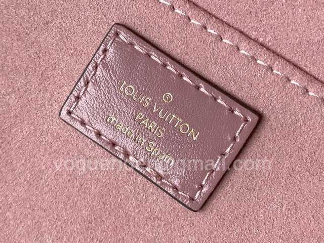 M90564 Petit Sac Plat 17 M90564 Petit Sac Plat 17
