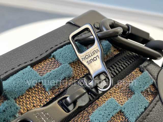 M45044 Mini Soft Trunk 14 M45044 Mini Soft Trunk 14