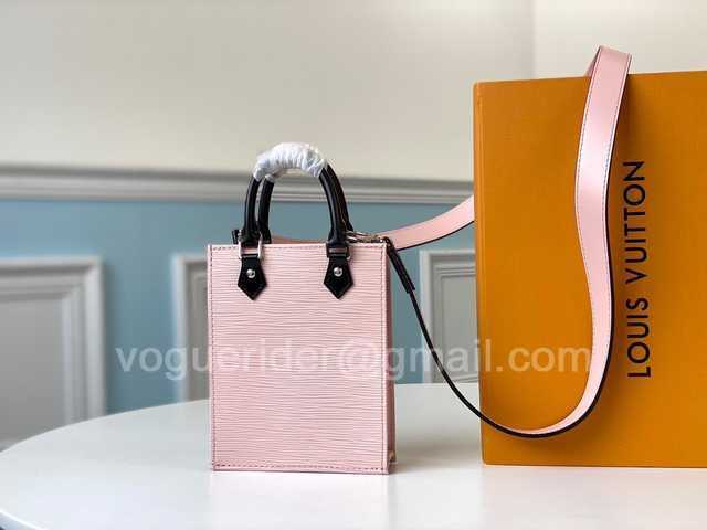 M69575 Petit Sac Plat 17 M69575 Petit Sac Plat 17