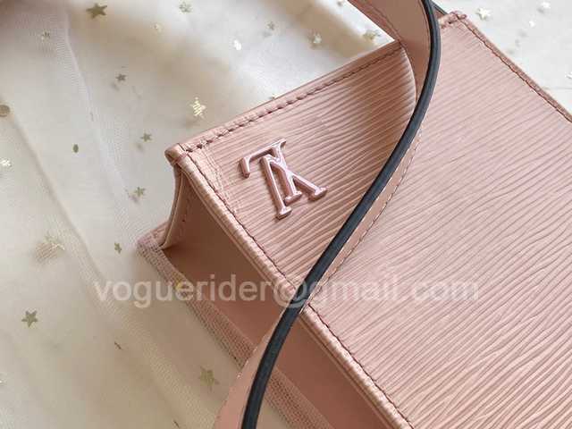 M69575 Petit Sac Plat 17 M69575 Petit Sac Plat 17