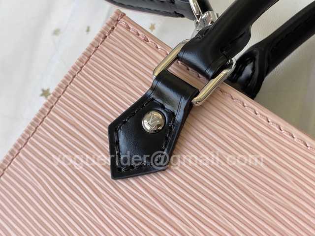 M69575 Petit Sac Plat 17 M69575 Petit Sac Plat 17