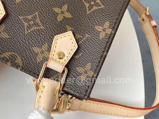 M69846 OnTheGo super mini 17 M69846 OnTheGo super mini 17