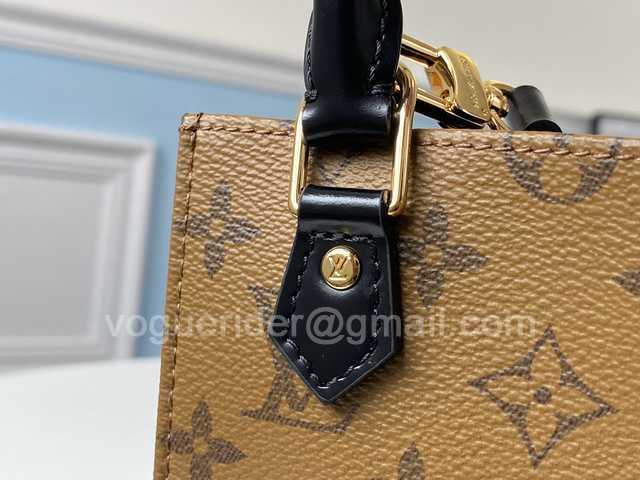 M69846 OnTheGo super mini 17 M69846 OnTheGo super mini 17
