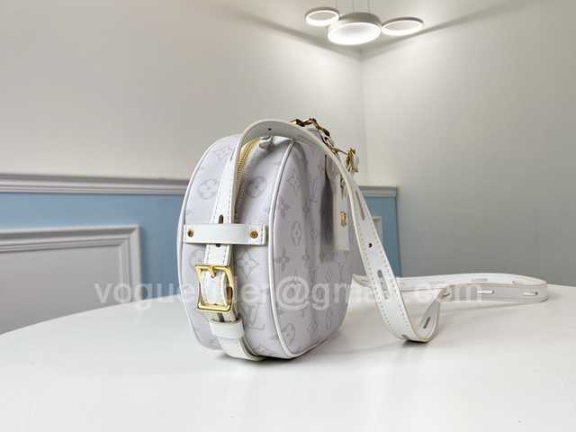 M52294 Boite Chapeau 22 M52294 Boite Chapeau 22