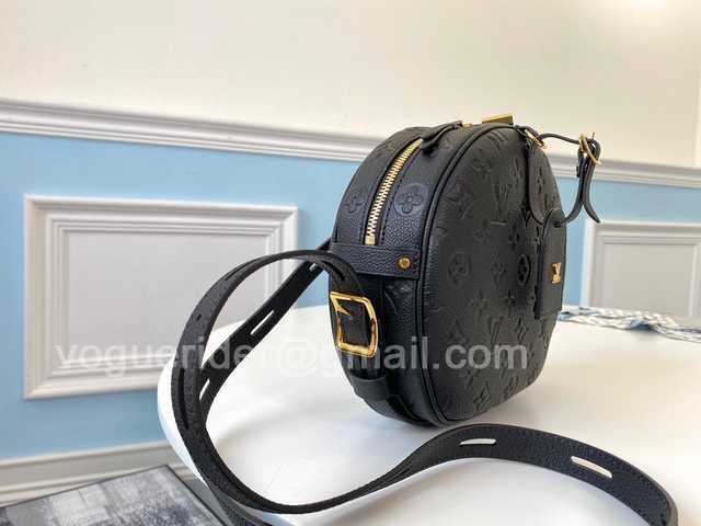M45167 Boite Chapeau Souple PM 22 M45167 Boite Chapeau Souple PM 22