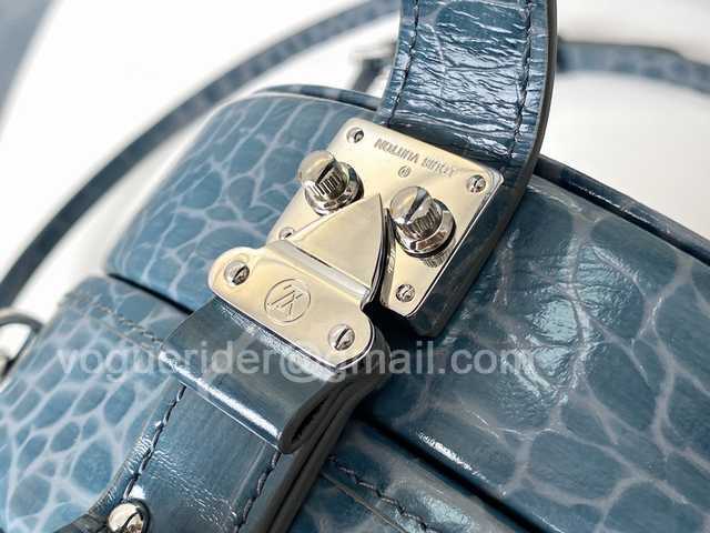 M43514 Petite Boite Chapeau 17 M43514 Petite Boite Chapeau 17