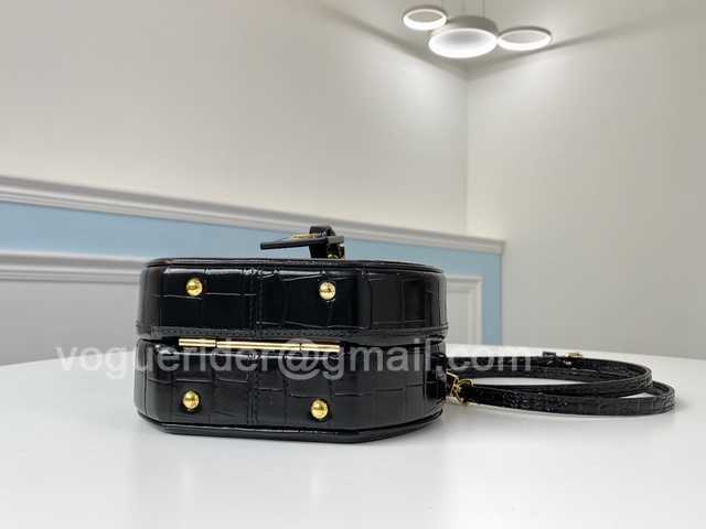 M43514 Petite Boite Chapeau 17 M43514 Petite Boite Chapeau 17