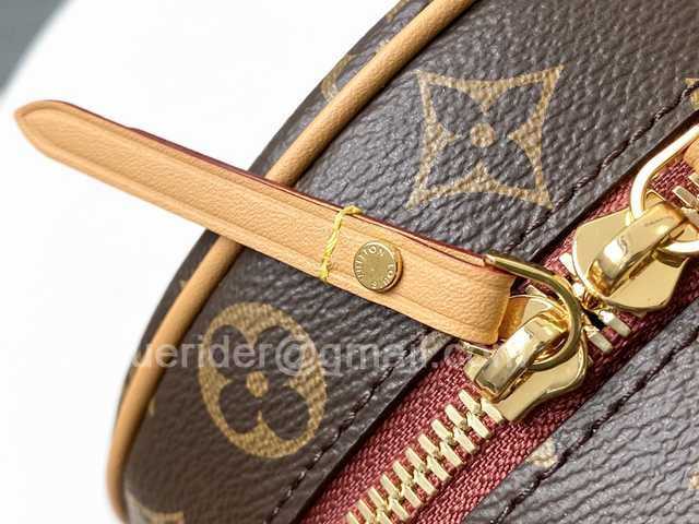 M45149 Boite Chapeau Souple 17 M45149 Boite Chapeau Souple 17