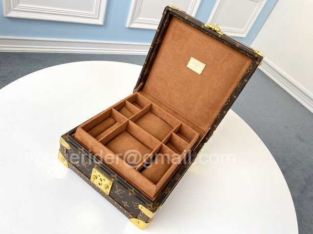 M44185 Jewelry Case 23 Brown M44185 Jewelry Case 23 Brown