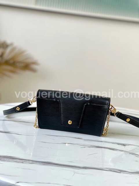 M80682 Padlock on Strap 19 M80682 Padlock on Strap 19