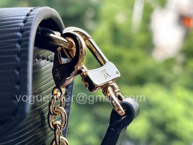M80682 Padlock on Strap 19 M80682 Padlock on Strap 19