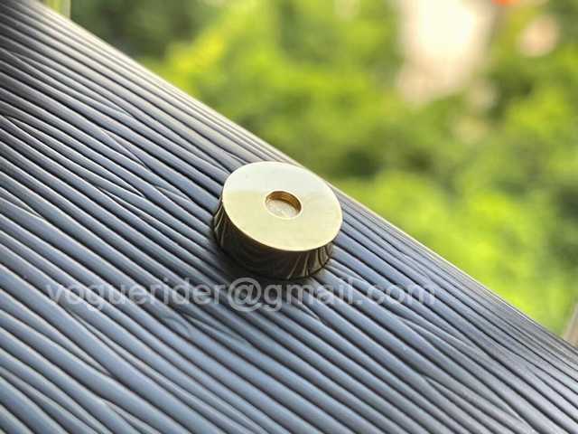 M80682 Padlock on Strap 19 M80682 Padlock on Strap 19