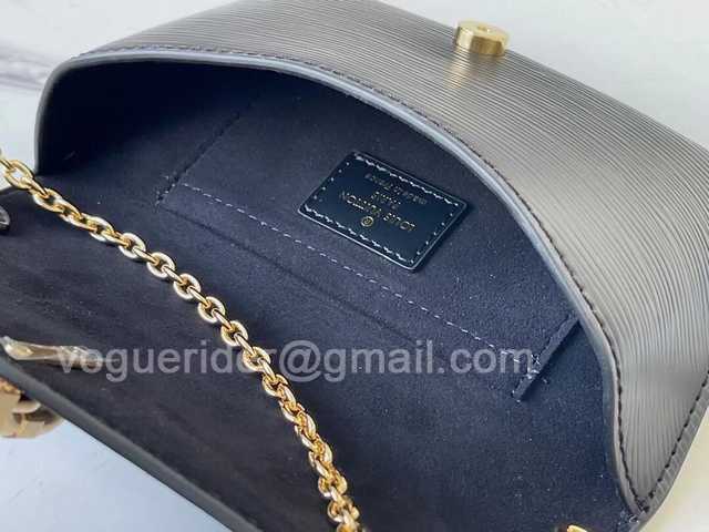 M80682 Padlock on Strap 19 M80682 Padlock on Strap 19
