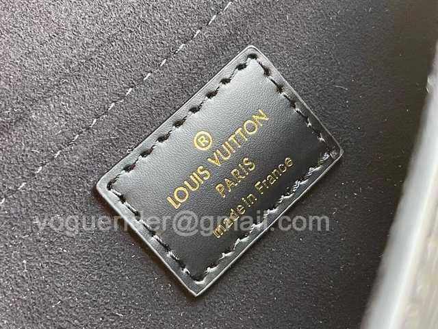 M80682 Padlock on Strap 19 M80682 Padlock on Strap 19