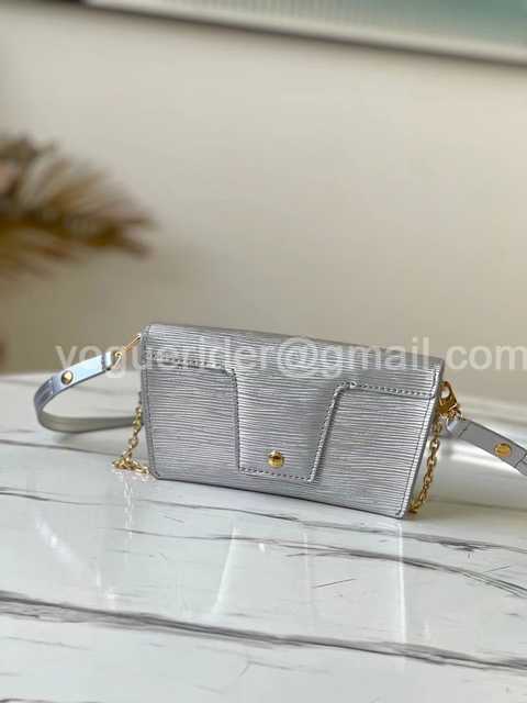 M80819 Padlock on Strap 19 M80819 Padlock on Strap 19