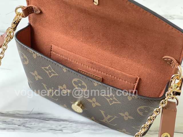 M80763 Padlock on Strap 19 M80763 Padlock on Strap 19