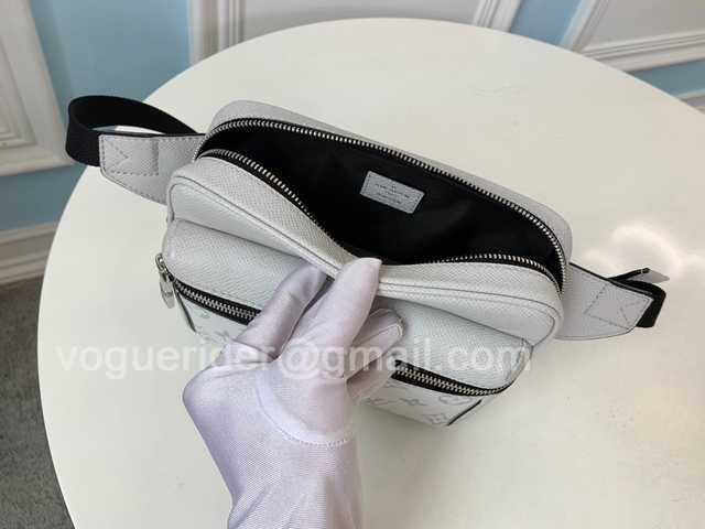 M30247 Outdoor 21 M30247 Outdoor 21