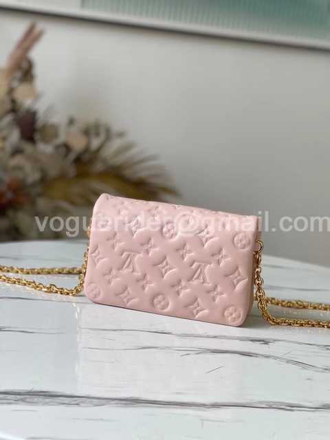M80834 Pochette Coussin 20 M80834 Pochette Coussin 20