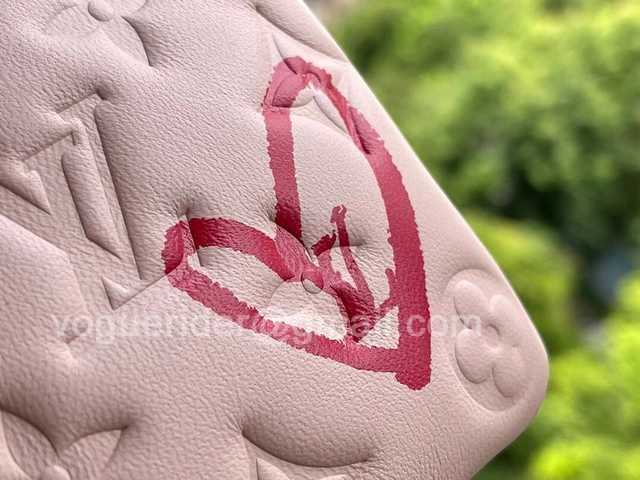 M80834 Pochette Coussin 20 M80834 Pochette Coussin 20