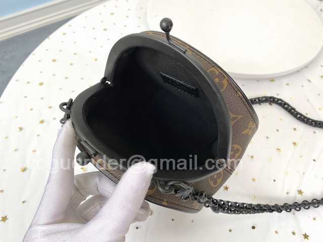 M68606 Boursicot 14 M68606 Boursicot 14