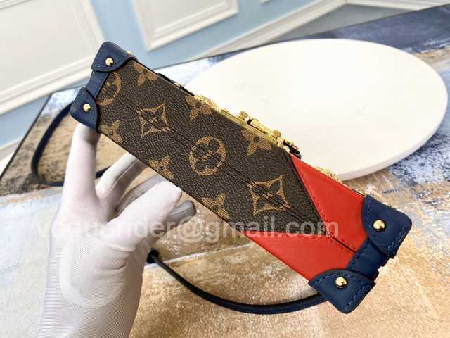 M55437 Petite Malle Box 19 M55437 Petite Malle Box 19