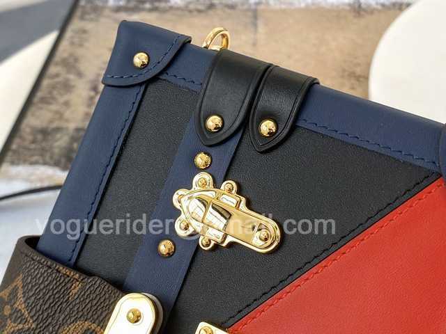 M55437 Petite Malle Box 19 M55437 Petite Malle Box 19