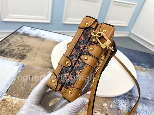 M44407 Petite Malle Box 19 M44407 Petite Malle Box 19