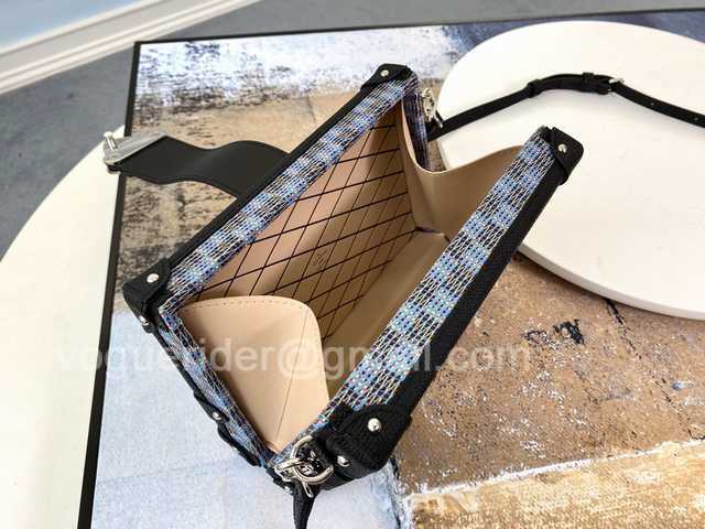M55512 Petite Malle Box 19 M55512 Petite Malle Box 19