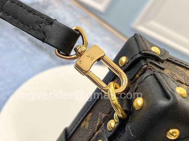 M43992 Petite Malle Box 19 M43992 Petite Malle Box 19