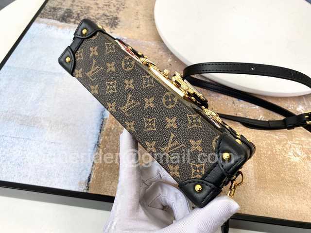 M43992 Petite Malle Box 19 M43992 Petite Malle Box 19