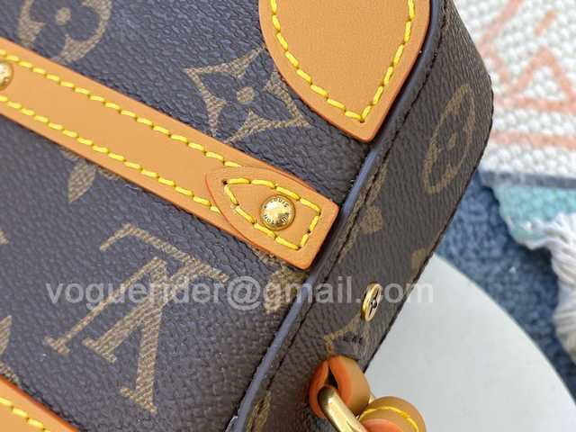 M44779 Soft Trunk Clutch 21 M44779 Soft Trunk Clutch 21
