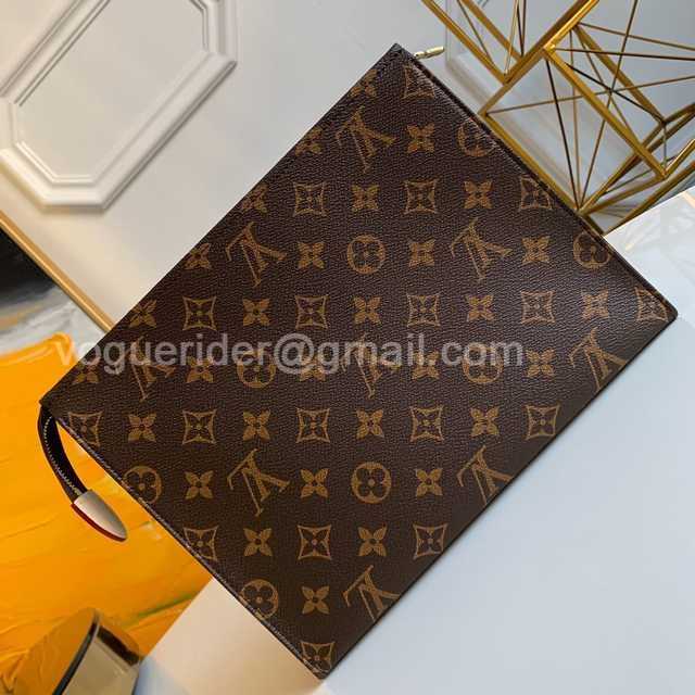 M47542 Toilet Bag 26 M47542 Toilet Bag 26