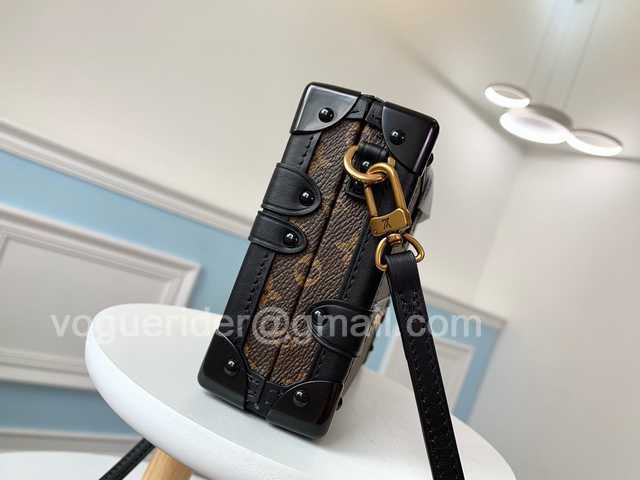 M44199 Petite Malle Box 19 bronze M44199 Petite Malle Box 19 bronze