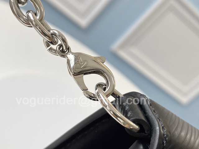 M68560 Twist Belt 19 M68560 Twist Belt 19