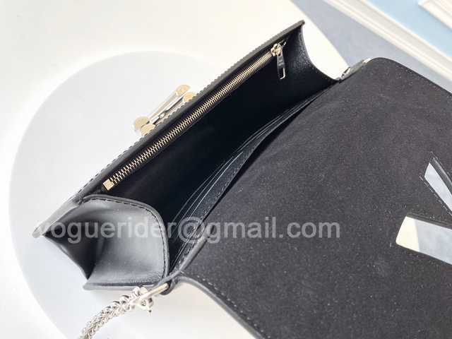 M68560 Twist Belt 19 M68560 Twist Belt 19