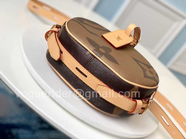 M44604 Boite Chapeau 22 M44604 Boite Chapeau 22