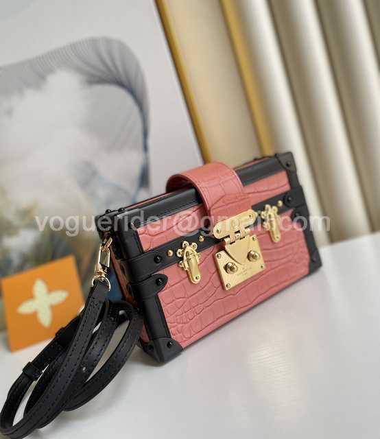 N94243 Petite Malle Box 19 N94243 Petite Malle Box 19