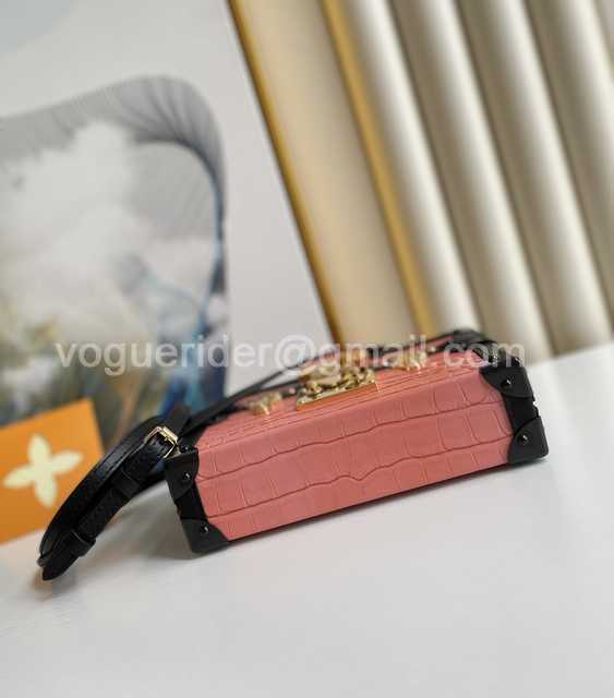 N94243 Petite Malle Box 19 N94243 Petite Malle Box 19