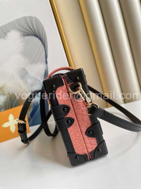 N94243 Petite Malle Box 19 N94243 Petite Malle Box 19