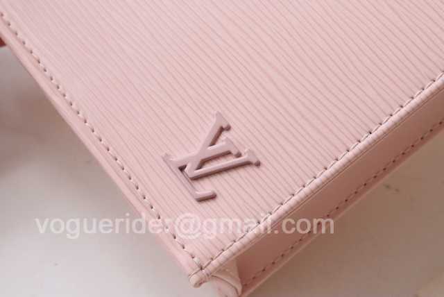 M69441 Petit Sac Plat 17 M69441 Petit Sac Plat 17