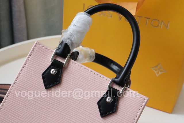 M69441 Petit Sac Plat 17 M69441 Petit Sac Plat 17