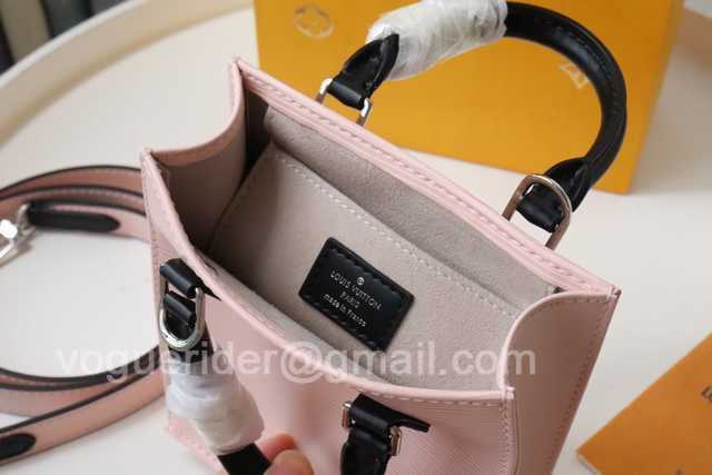 M69441 Petit Sac Plat 17 M69441 Petit Sac Plat 17
