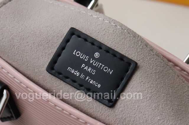 M69441 Petit Sac Plat 17 M69441 Petit Sac Plat 17