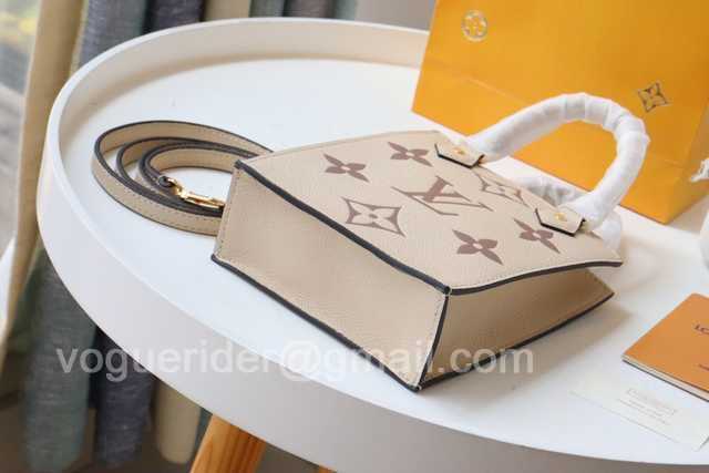M57937 Petit Sac Plat 17 M57937 Petit Sac Plat 17