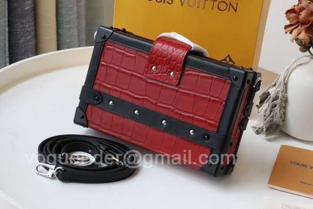 M40273 Petite Malle 19 M40273 Petite Malle 19