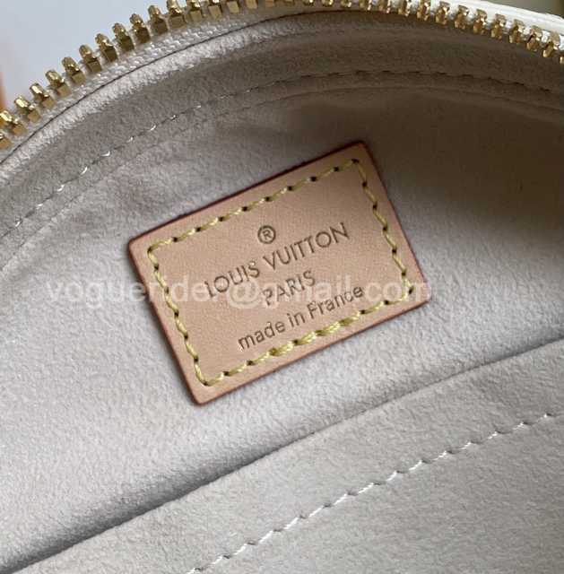 N40333 Boite Chapeau Souple 17 N40333 Boite Chapeau Souple 17