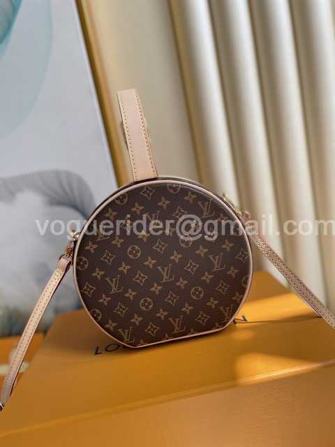 M43514 Petite Boite Chapeau 17 M43514 Petite Boite Chapeau 17