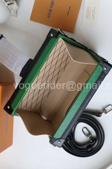M40273 Petite Malle 19 M40273 Petite Malle 19