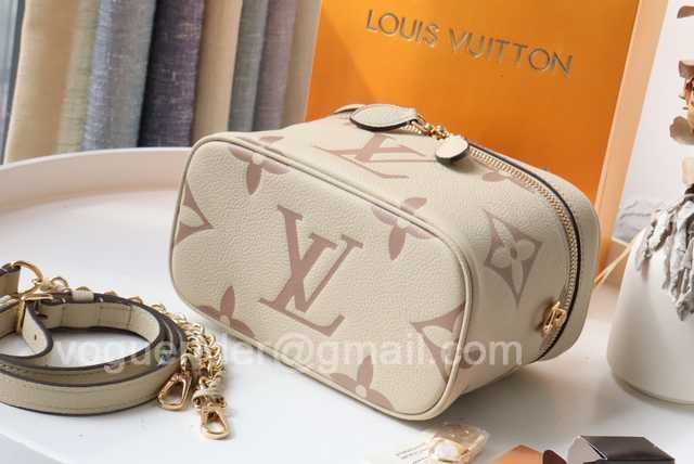 M45599 Vanity 19 M45599 Vanity 19