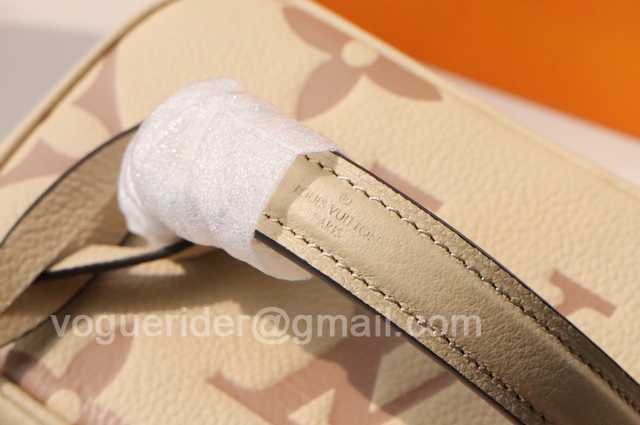 M45599 Vanity 19 M45599 Vanity 19